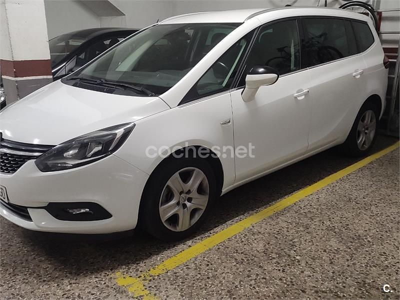 Usado Opel Zafira Selective 140 CV (102 kW) 2018 Blanco Monovolumen