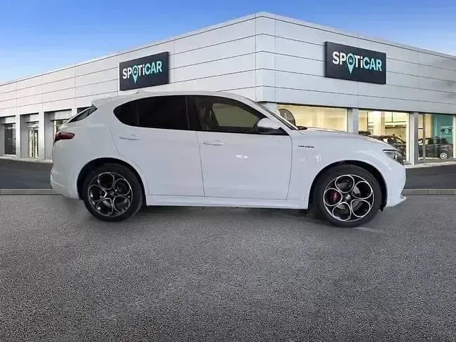 Usado Alfa Romeo Stelvio Veloce 211 CV (155 kW) 2020 Blanco SUV