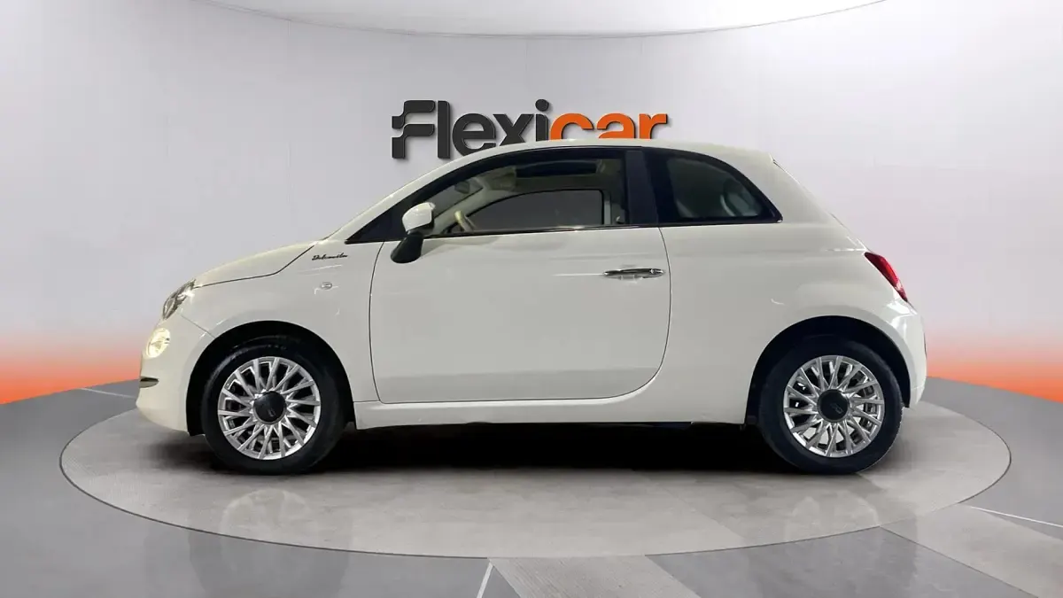 Usado Fiat 500 Dolcevita 71 CV (52 kW) 2023 Blanco Berlina
