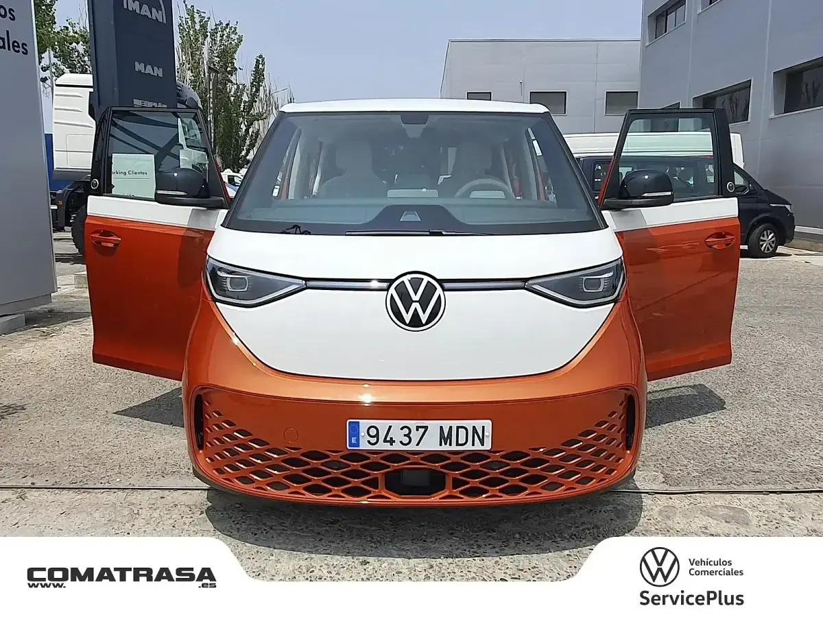 Usado VW ID. Buzz Edition 150 kW (204 CV) 2023 Naranja Monovolumen