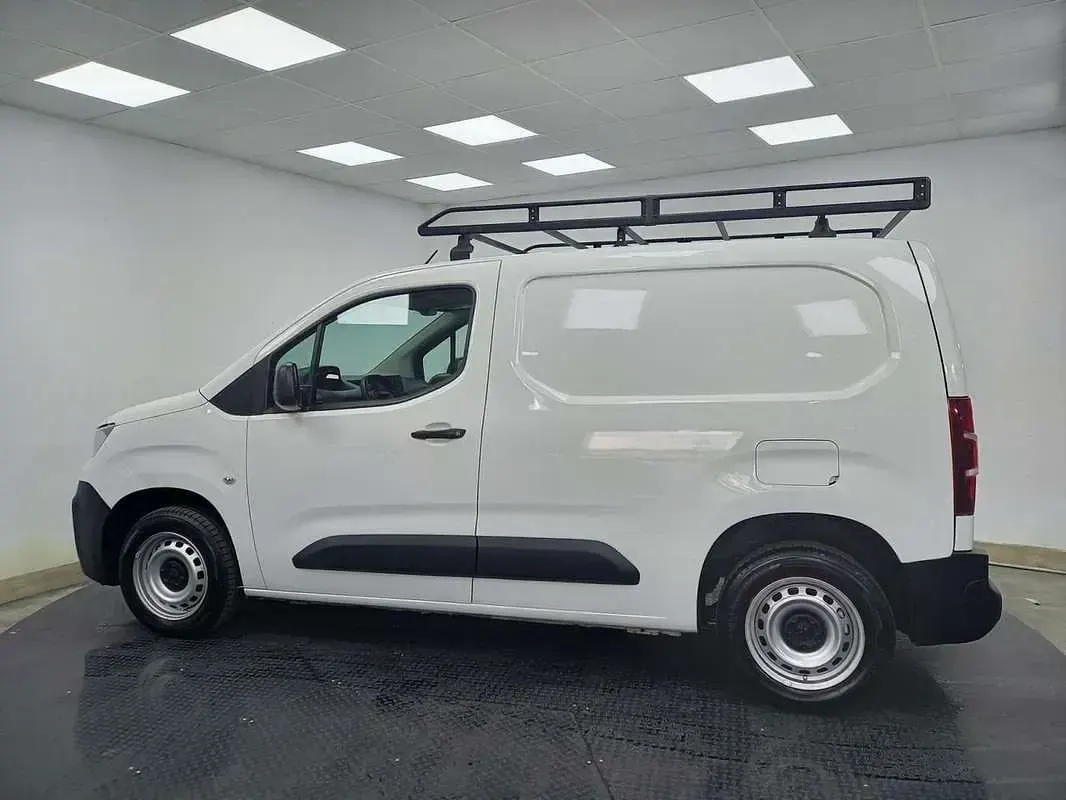 Usado Peugeot Partner 99 CV (72 kW) 2020 Blanco Monovolumen