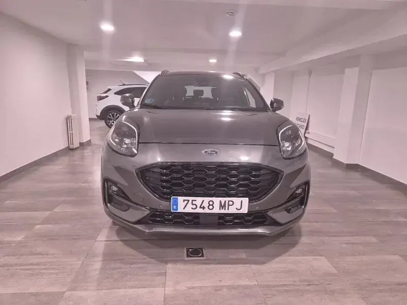 Usado Ford Puma ST-Line X 125 CV (91 kW) 2024 Gris / plata SUV