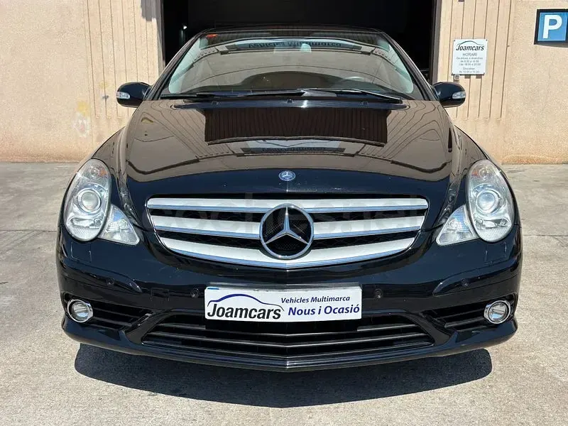 Usado Mercedes R320 224 CV (164 kW) 2008 Negro Familiar