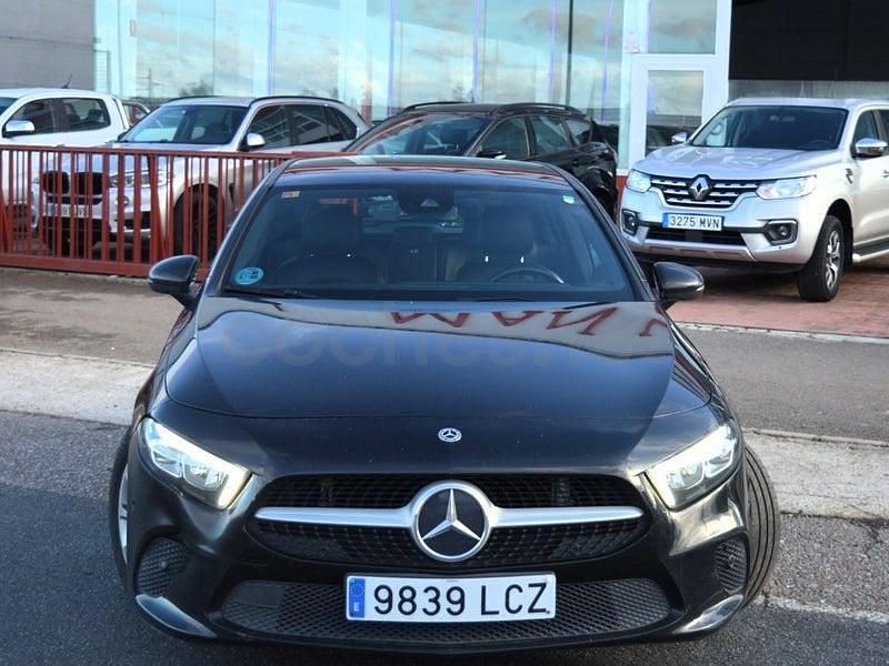 Usado Mercedes A180 116 CV (85 kW) 2020 Negro Berlina