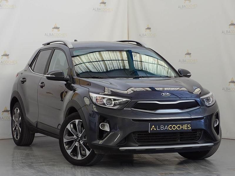 Usado Kia Stonic 101 CV (74 kW) 2020 Gris SUV