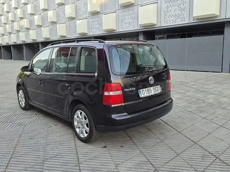 Usado VW Touran Edition 105 CV (77 kW) 2005 Negro Monovolumen