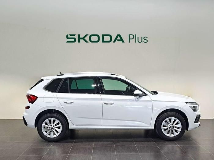 Usado Skoda Kamiq Selection 115 CV (84 kW) 2025 Blanco SUV