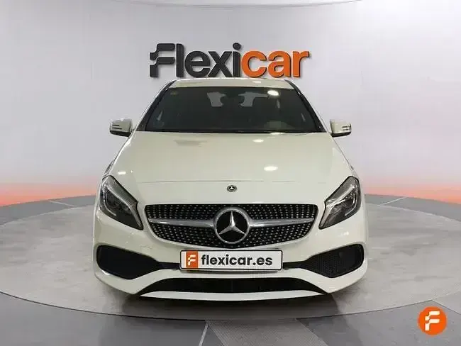Begagnad Mercedes A200 136 HK (100 kW) 2018 Vit