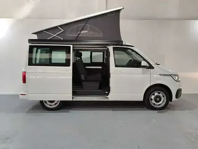 Usado VW California Beach 150 CV (110 kW) 2021 Blanco Van