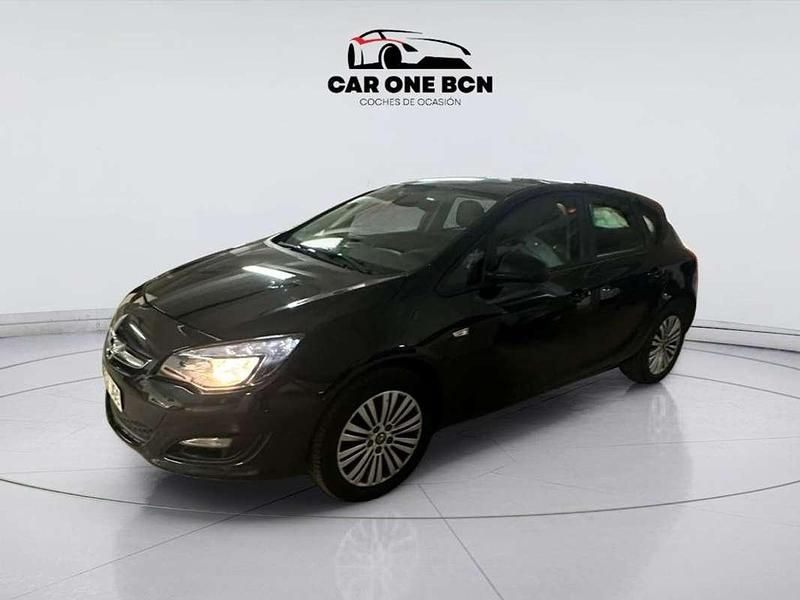 Negro Usado 2015 Opel Astra Excellence Utilitario | 7750 € (Precio justo) - Imagen 1/4
