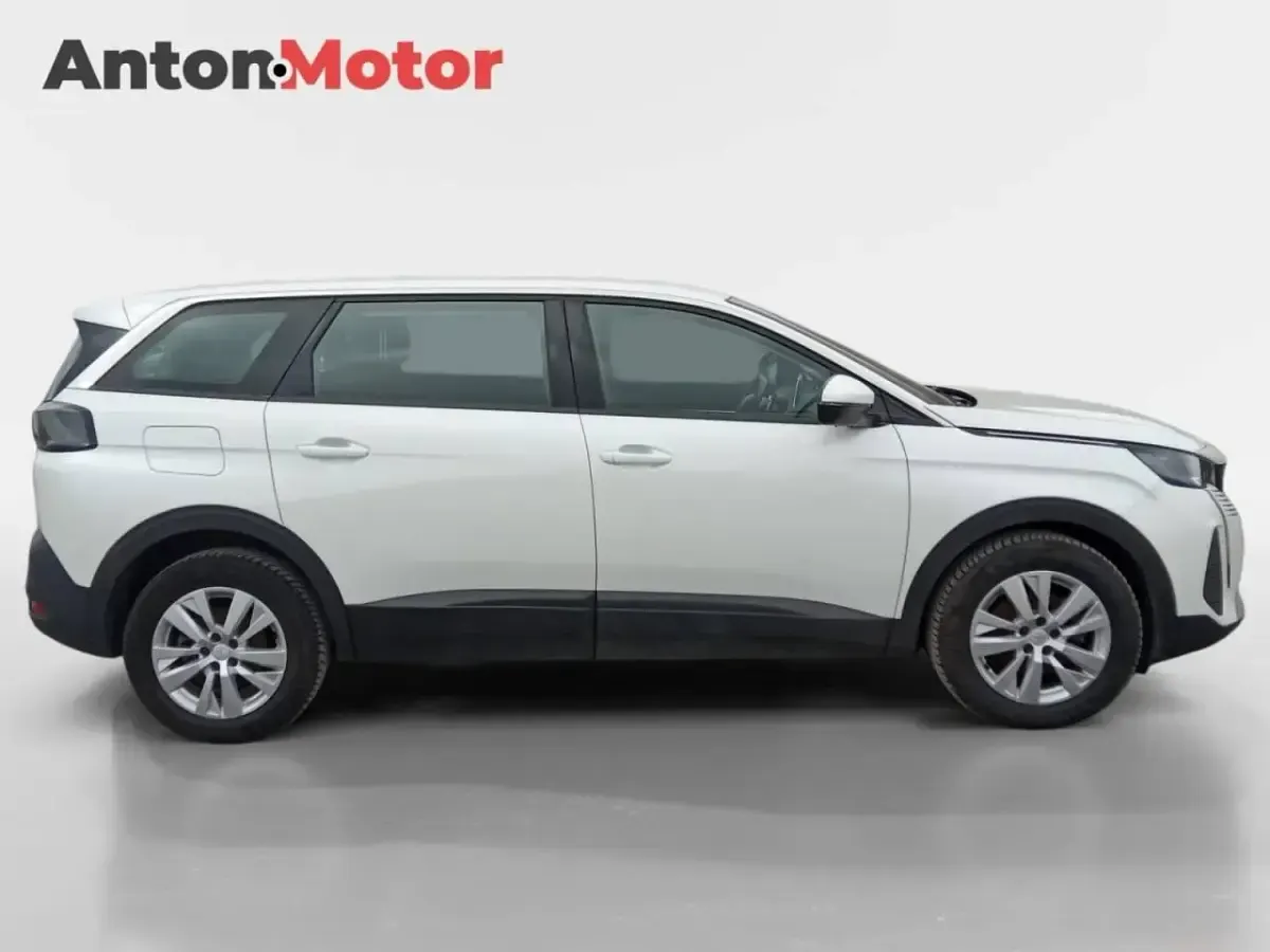 Usado Peugeot 5008 Active 130 CV (95 kW) 2021 Blanco SUV
