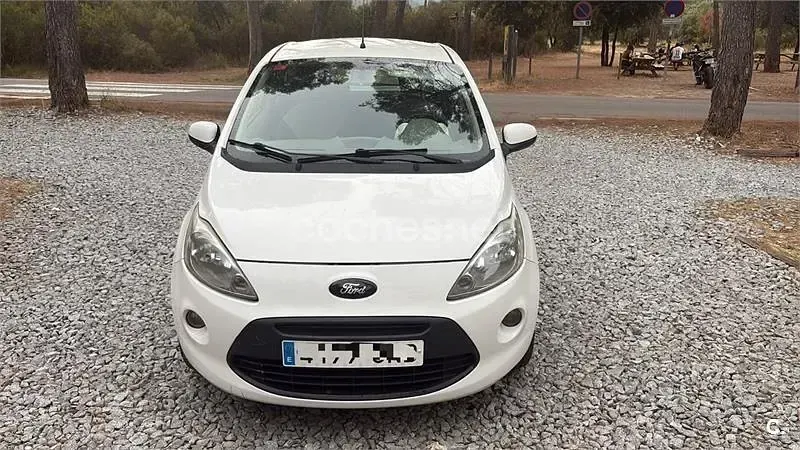 Usado Ford Ka Titanium 75 CV (55 kW) 2009 Blanco Utilitario