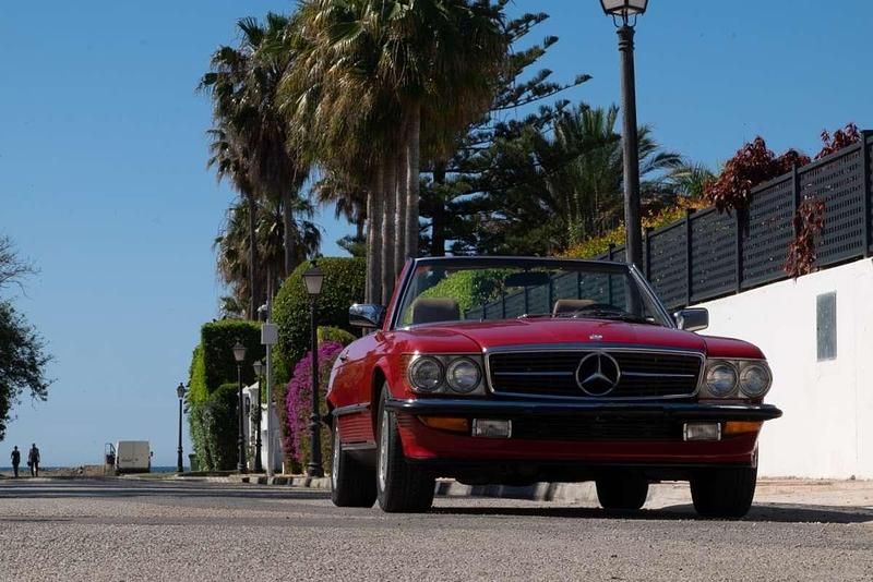 Usado Mercedes 560 241 CV (177 kW) 1988 Rojo Descapotable