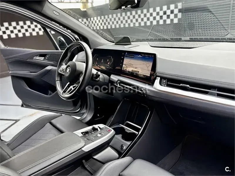 Usado BMW 225 Active Tourer 245 CV (180 kW) 2023 Negro Monovolumen