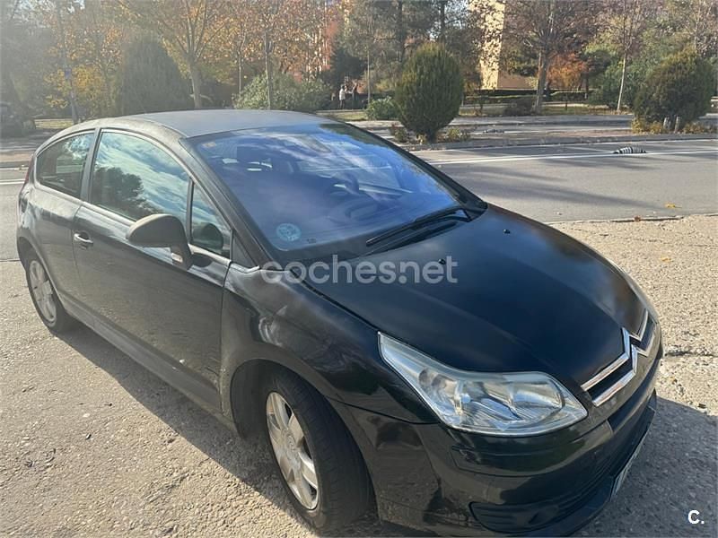 Usado Citroën C4 VTR Sport 110 CV (80 kW) 2006 Negro Berlina