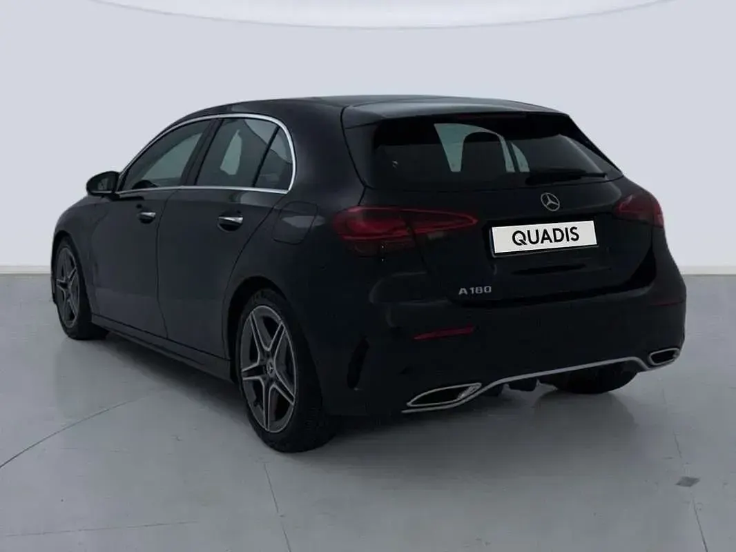 Usado Mercedes A180 Advanced 136 CV (100 kW) 2025 Negro Utilitario