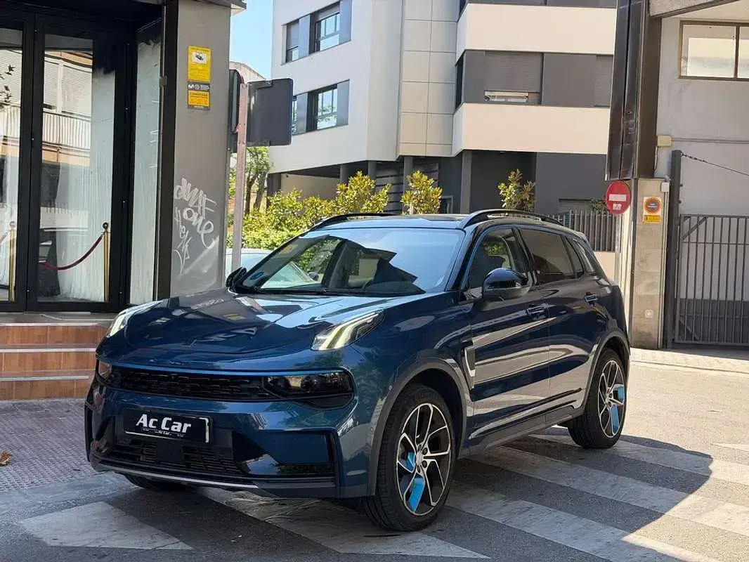 Usado Lynk & Co 01 261 CV (191 kW) 2022 Azul SUV