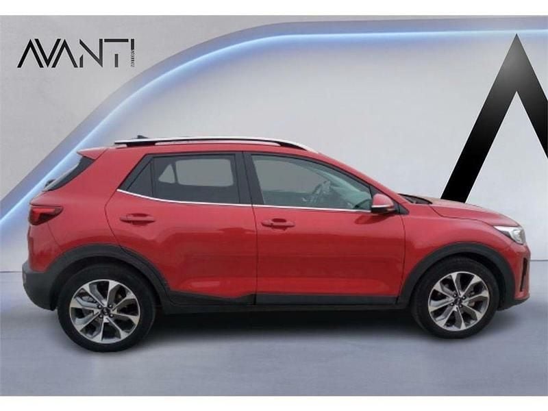 Usado Kia Stonic 120 CV (88 kW) 2019 Rojo SUV