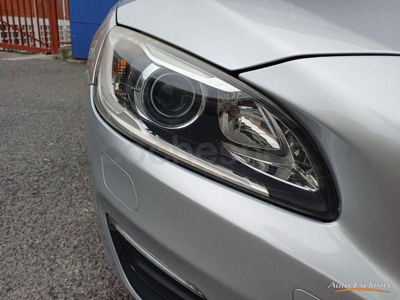 Käytetty Volvo V60 Momentum 120 HP (88 kW) 2016 Harmaa Farmari