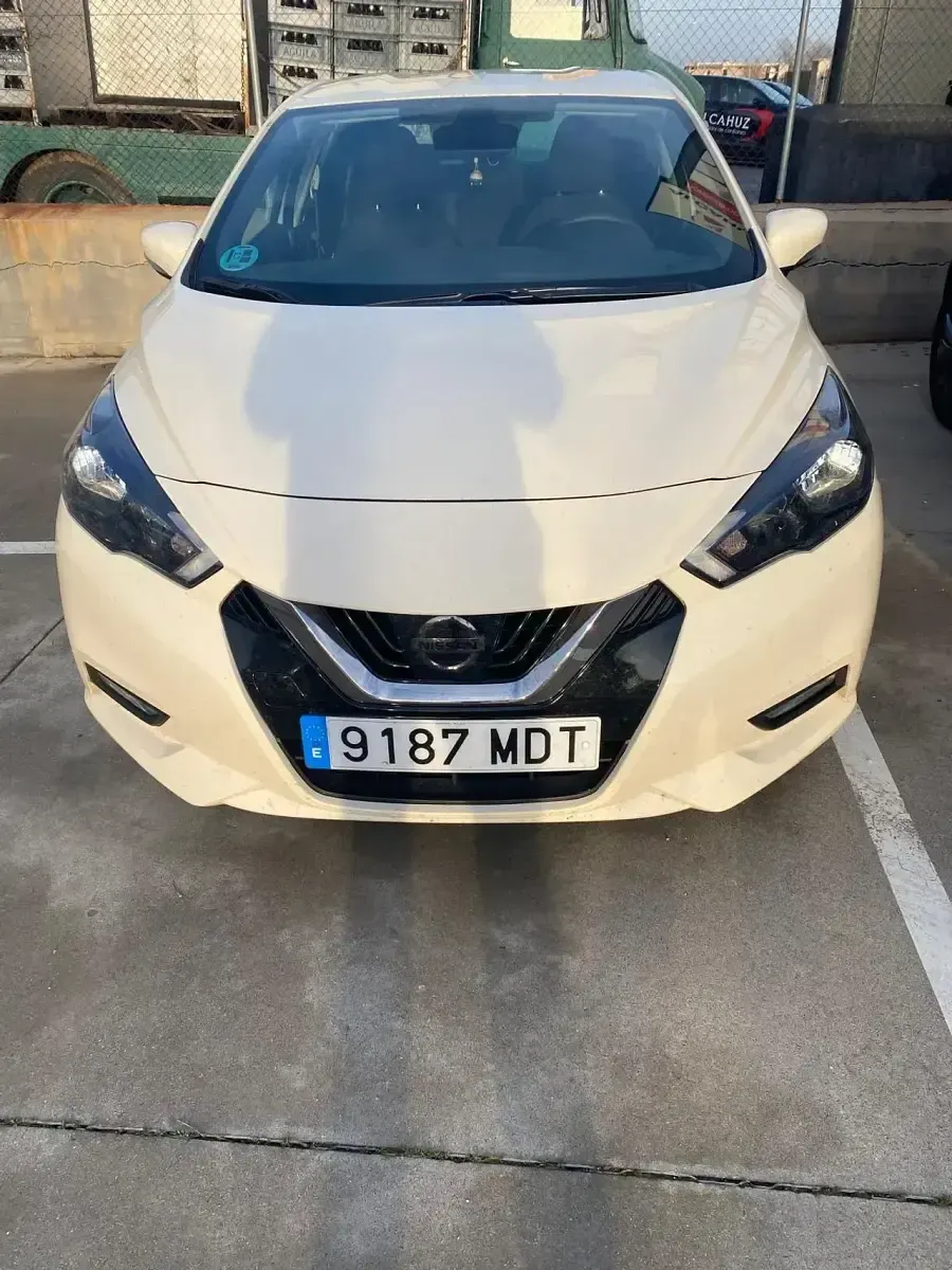 Usado Nissan Micra Acenta 92 CV (67 kW) 2023 Blanco Berlina