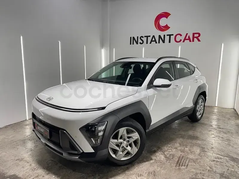 Usado Hyundai Kona 120 CV (88 kW) 2024 Blanco SUV