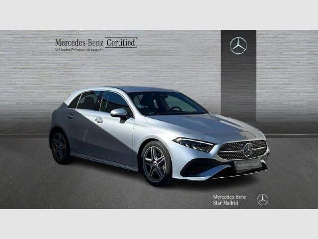 Usado Mercedes A180 136 CV (100 kW) 2025 Plata hightech Berlina