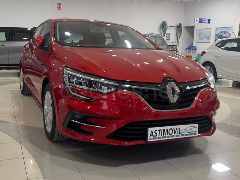 Usado Renault Mégane IV Business 115 CV (84 kW) 2021 Granate Berlina