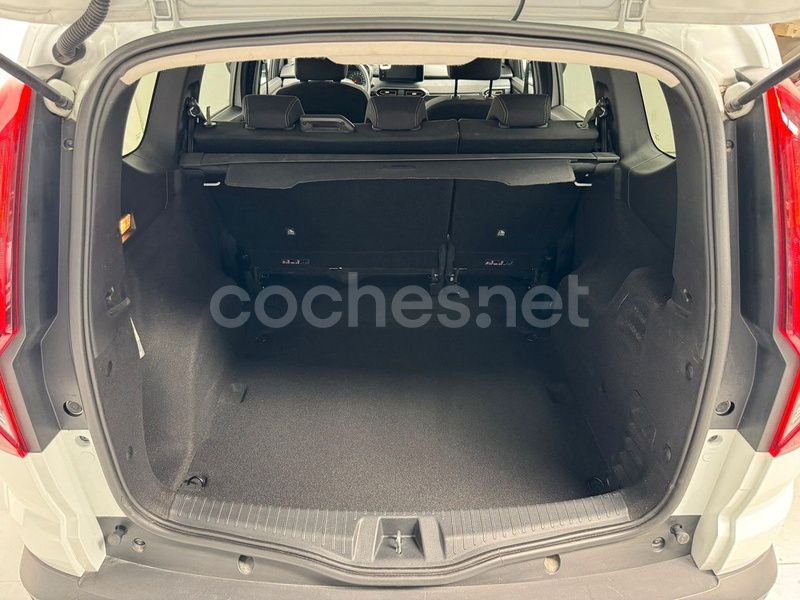 Usado Dacia Jogger Extreme 110 CV (80 kW) 2023 Blanco Monovolumen