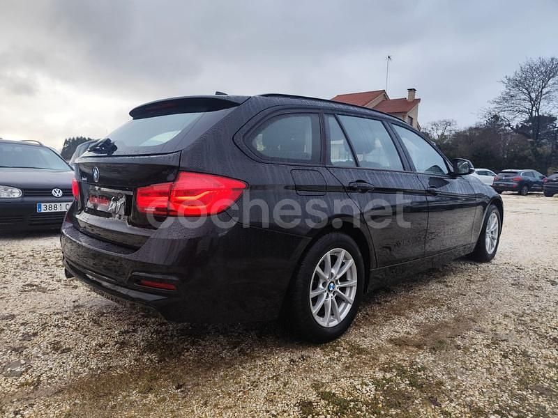 Usado BMW 318 150 CV (110 kW) 2019 Negro Familiar
