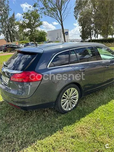 Usado Opel Insignia Cosmo 130 CV (95 kW) 2012 Azul Familiar