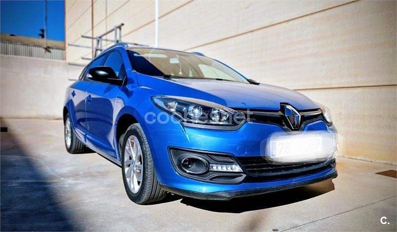 Usado Renault Mégane GrandTour LIMITED 110 CV (80 kW) 2015 Azul Familiar