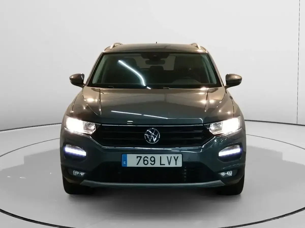 Usado VW T-Roc Advance 150 CV (110 kW) 2022 Gris SUV