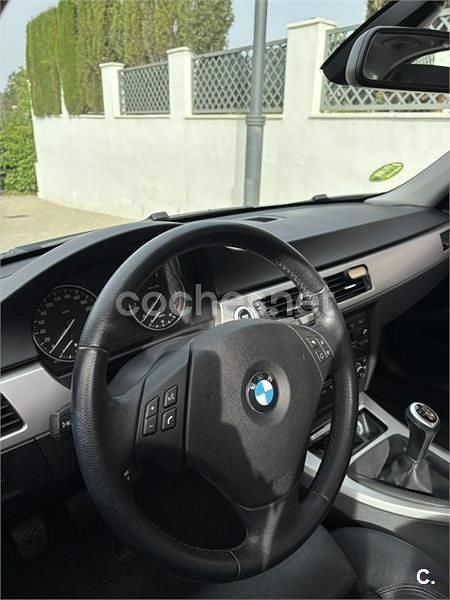 Usado BMW 318 129 CV (94 kW) 2008 Gris / plata Berlina