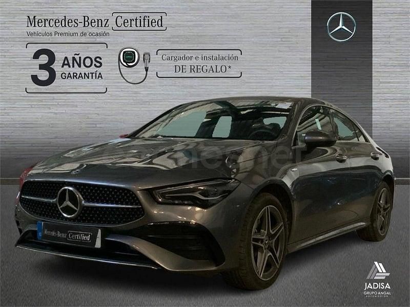 Usado Mercedes CLA250e AMG line 218 CV (160 kW) 2025 Gris / plata Berlina