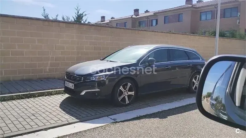 Usado Peugeot 508 SW Allure 180 CV (132 kW) 2016 Negro Familiar