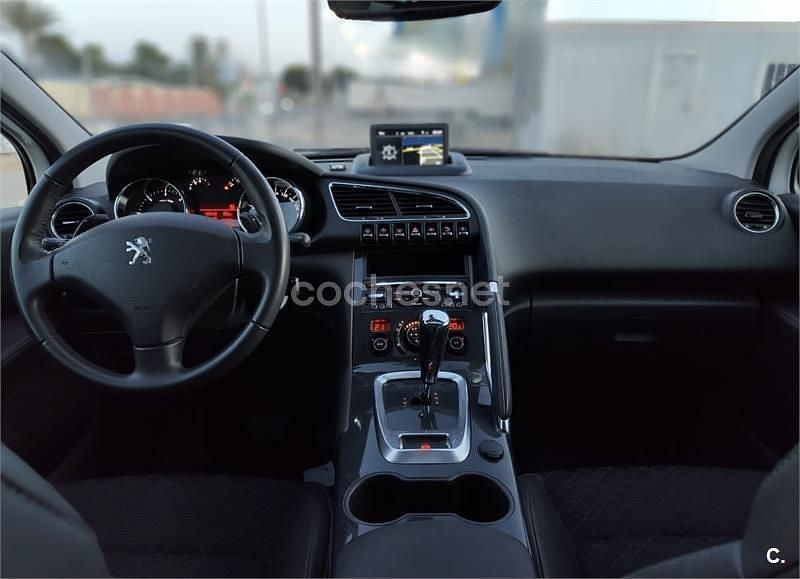 Käytetty Peugeot 3008 Allure 120 HP (88 kW) 2014 Valkoinen Farmari