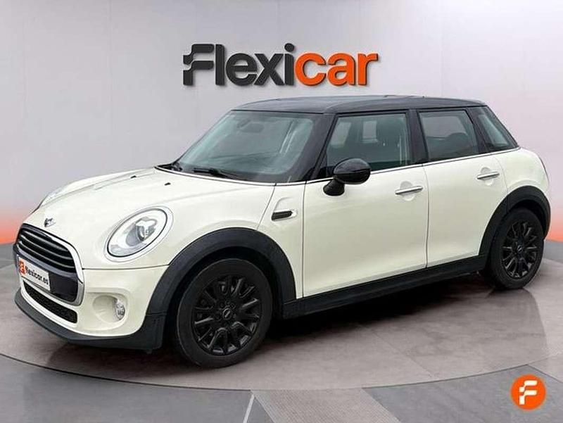 Usado Mini Cooper D 116 CV (85 kW) 2018 Blanco Utilitario