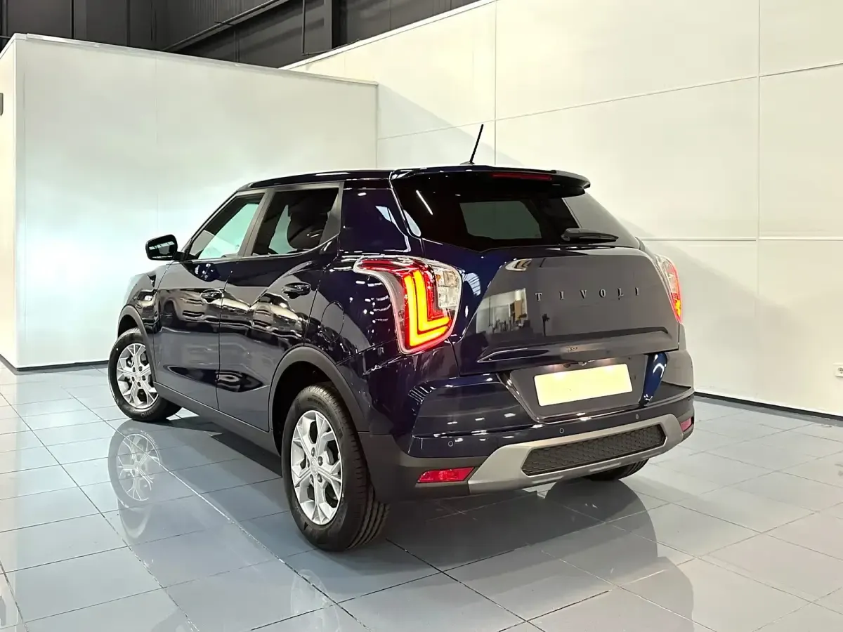 Nuevo SsangYong Tivoli 163 CV (119 kW) 2026 Azul
