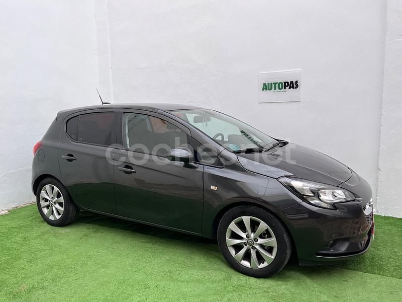 Usado Opel Corsa Selective 90 CV (66 kW) 2017 Gris / plata Berlina