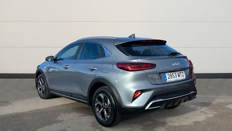 Usado Kia XCeed 140 CV (102 kW) 2024 Gris SUV