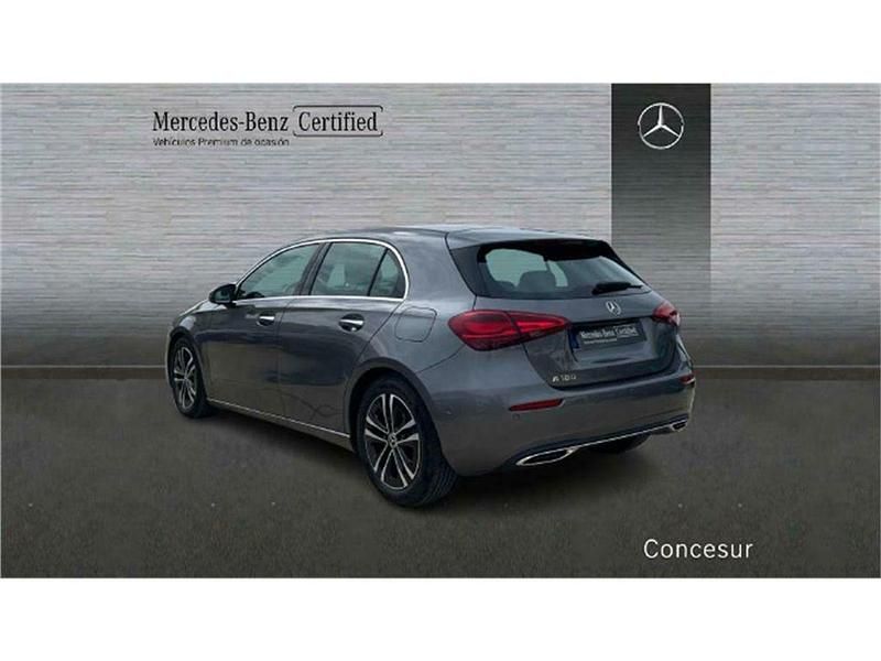 Usado Mercedes A180 Progressive 136 CV (100 kW) 2024 Gris Berlina