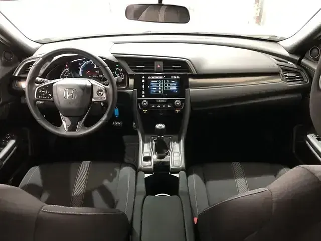 Usado Honda Civic Elegance 129 CV (94 kW) 2020 Blanco Utilitario