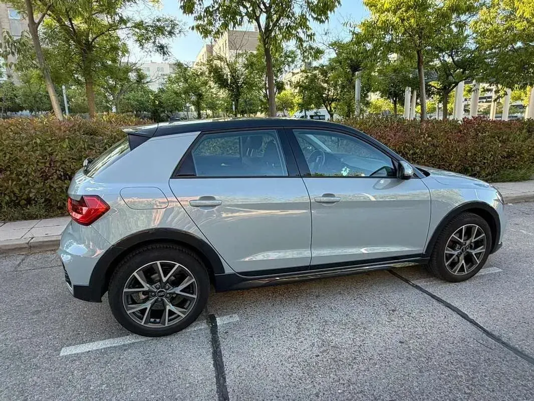 Usado Audi A1 Sportback 110 CV (80 kW) 2024 Gris Utilitario
