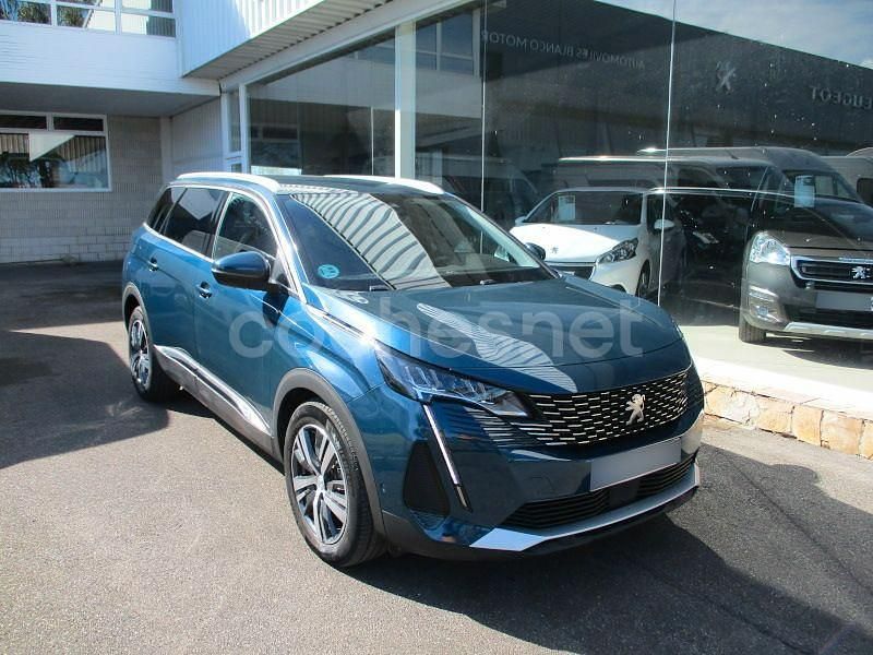 Usado Peugeot 5008 Allure 180 CV (132 kW) 2021 Azul Monovolumen