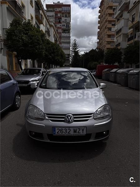 Usado VW Golf VI Highline 122 CV (89 kW) 2008 Gris / plata Utilitario