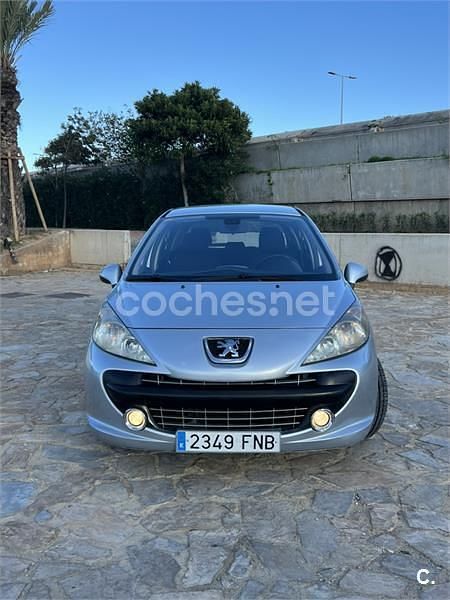 Gris / plata Usado 2007 Peugeot 207 Sport Berlina | 3700 € (Precio justo) - Imagen 1/4