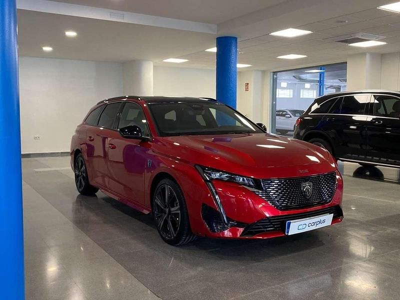 Usado Peugeot 308 SW GT 224 CV (164 kW) 2024 Rojo Familiar