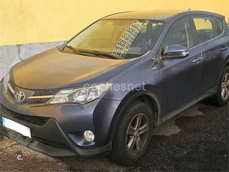 Usado Toyota RAV4 Advance 124 CV (91 kW) 2014 Gris / plata SUV