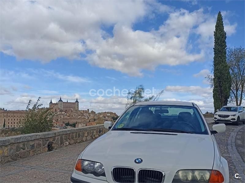 Usado BMW 318 118 CV (86 kW) 2001 Blanco Berlina