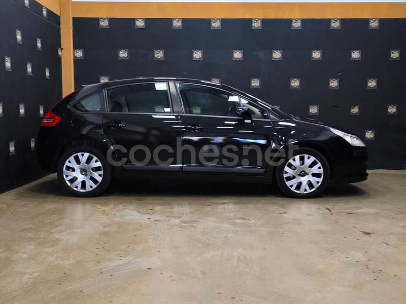 Usado Citroën C4 138 CV (101 kW) 2007 Negro Berlina